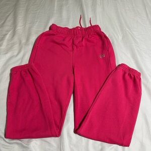 ALO Yoga Accolade Sweatpant Jogger: Pink Summer Crush